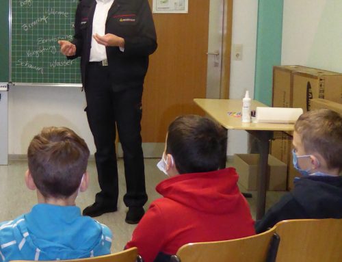 Brandschutzunterricht an der Grundschule Eutingen